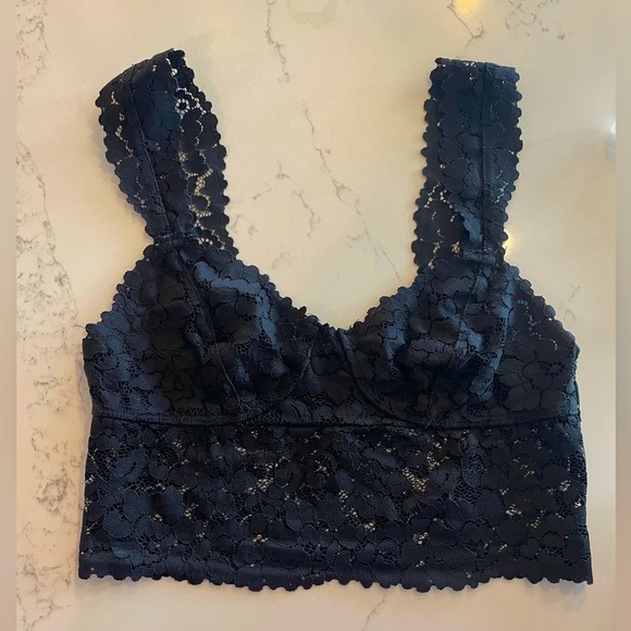 Free People Intimately Black Lace Dream Away Bralette, Brami, camisole. SM 0-4 - Picture 12 of 16